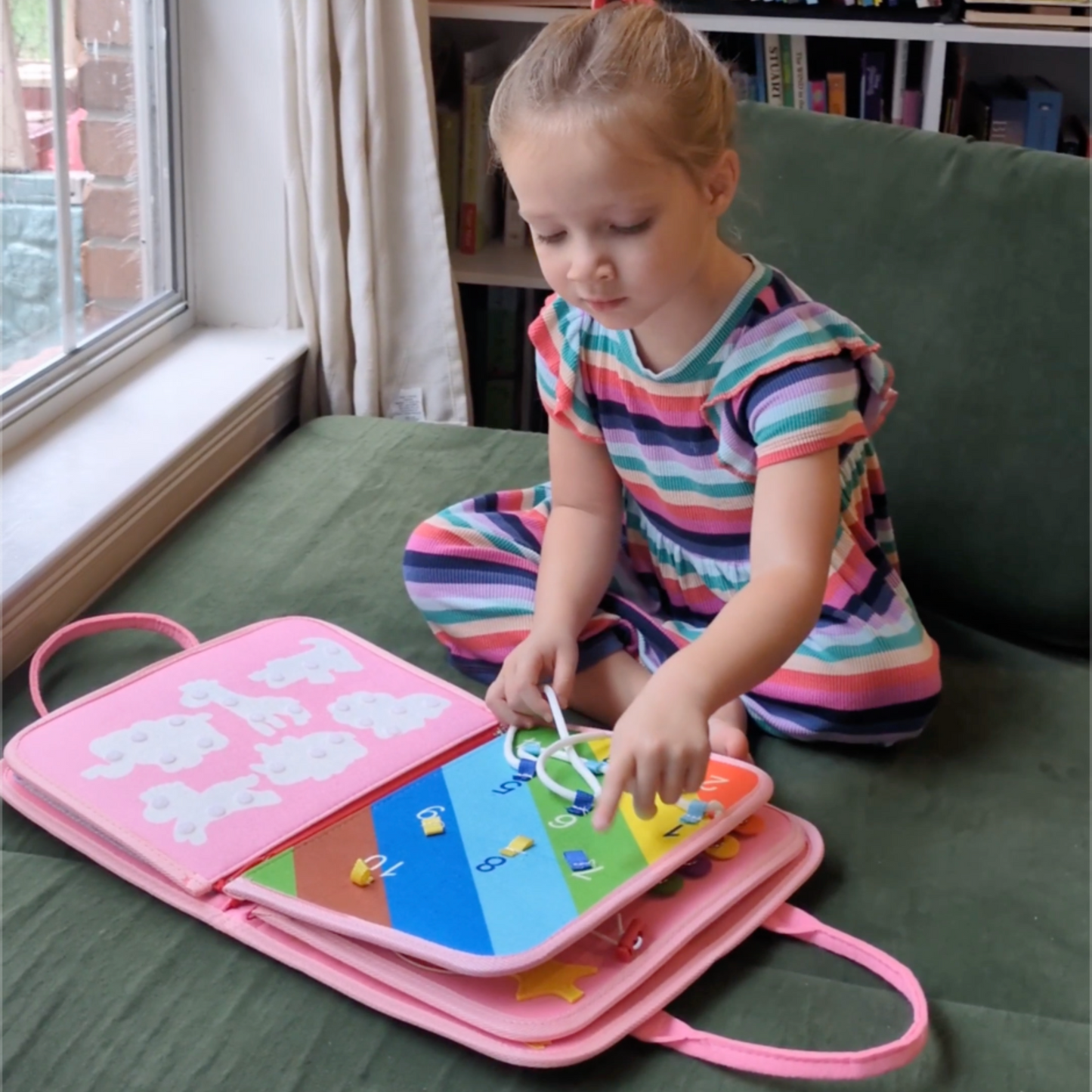 Montessori Fejlesztő könyv